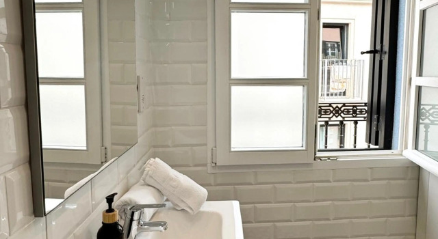 Stylish City Centre Studio with Private Patio - Grand Central House