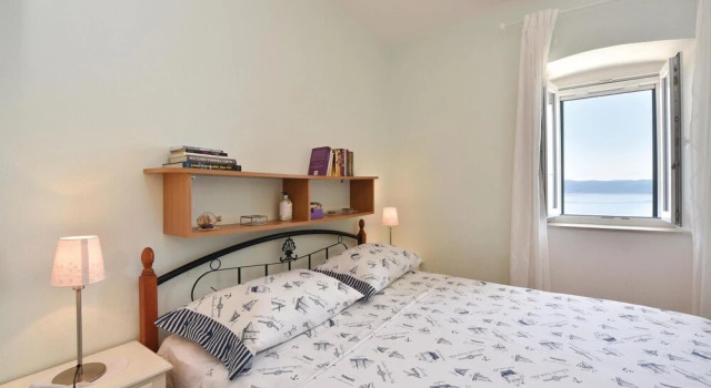 Awesome Home in Pisak With 3 Bedrooms, Private Swimming Pool and Wifi, Rezerwuj Hotel Pisak Split Region