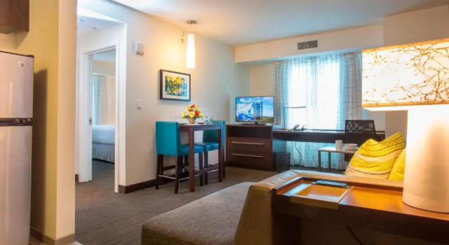 Люкс Residence Inn by Marriott The Bronx at Metro Center Atrium