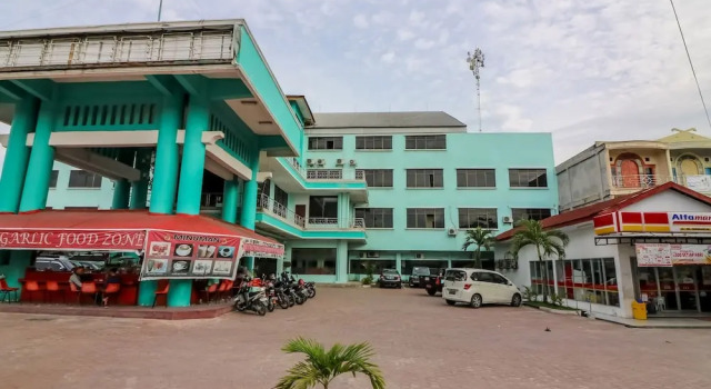 NIDA Rooms Tampan Universitas Riau HR Subrantas Panam at Hotel Sabrina, Rezervovat Hotel Hotely v Pekanbaru s parkováním, Parkování