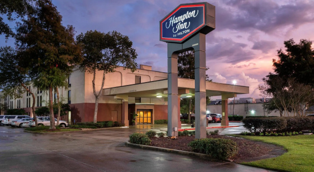 Кровать в общем номере Hampton Inn Houma