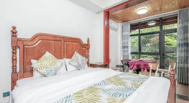 Двухместный люкс Luxury с 2 комнатами Mansu·Qingchengshan Shangshan Villa (Qingchengshan High-speed Railway Station Branch)