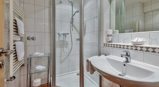 Двухместный номер Classic с балконом Alpenhotel Fischer 4 Sterne