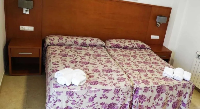 Hotel Rural Casa Ramiro, Book Hotel Cedrillas Teruel