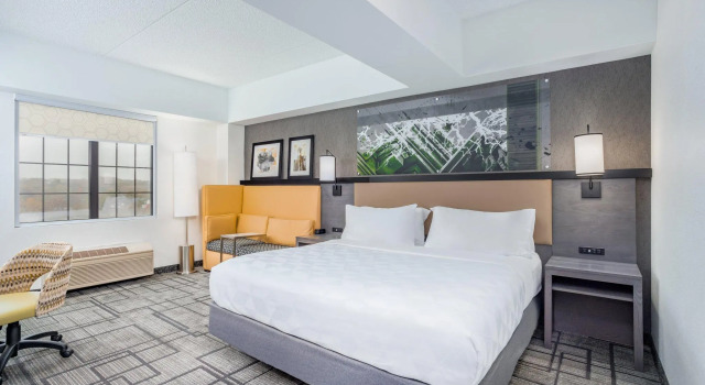 Двухместный номер Standard Holiday Inn Lafayette-City Centre by IHG