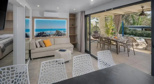 Номер Luxury Premium Camping Homes Santa Marina, Lanterna