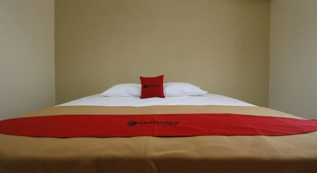 RedDoorz @ Jalan Gatot Subroto Jakarta