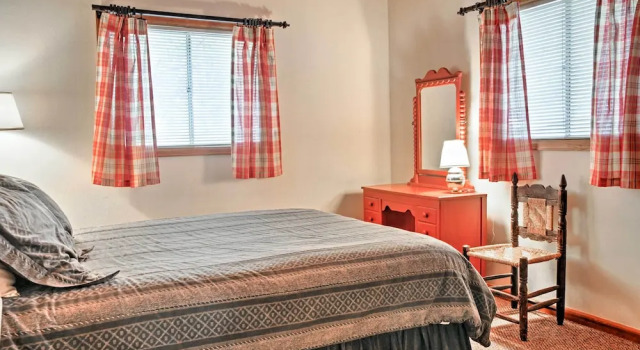Ruidoso Cabin w/ Sunroom, Surrounded By Wildlife!, Varaa Lomakoti Ruidoso New Mexico