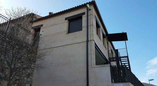 House With 2 Bedrooms in Navas de Estena, With Wonderful Mountain View, Buchen Sie Hotel Navas de Estena 