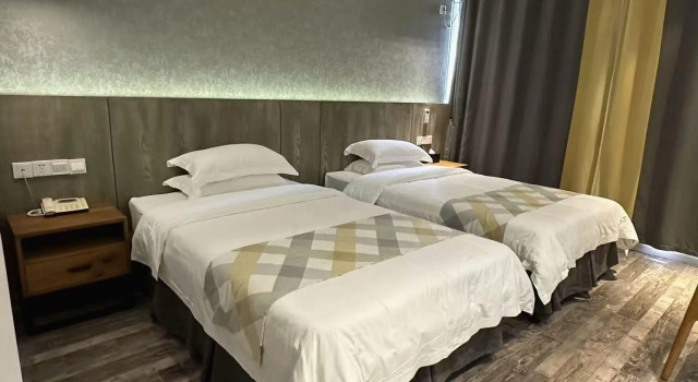Fanpu Arts Hotel Tongxiang, Book Hotel Hotels in Tongxiang with Parking, Parking