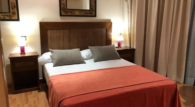 Hotel V Ciudad