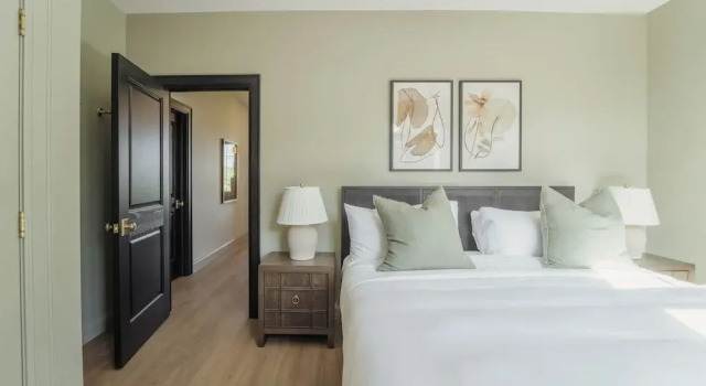 Четырёхместный люкс с 2 комнатами The Penrose Suites