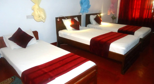 Трёхместный номер Standard White Sand Beach Inn