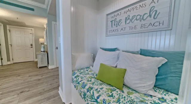 Unit 0301 3 Bedroom Condo by RedAwning, Забронировать Апартаменты/квартира Панама-Сити Панхэндл Флорида, рядом с Загородный клуб "Сигнал Хилл"