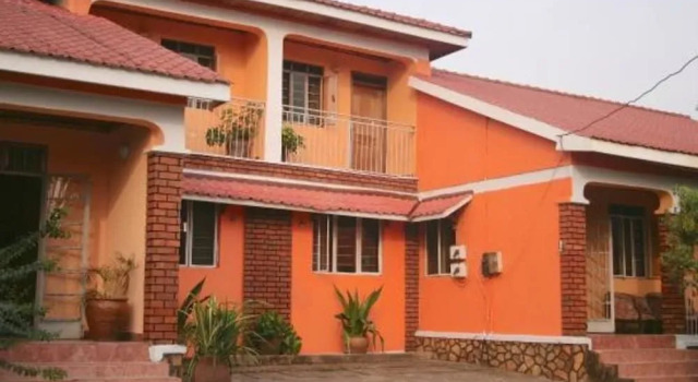 Acacia Hotel, Réserver Hôtel Gaba Kampala
