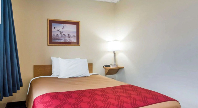Двухместный номер Standard Econo Lodge Manchester