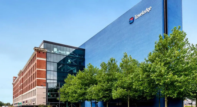 Номер Standard Travelodge Birmingham Fort Dunlop