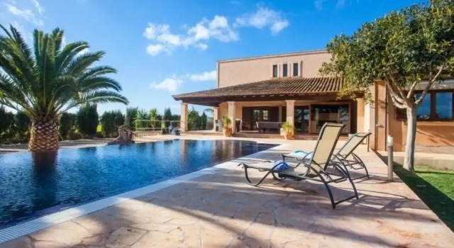 Villa s'Hortet, Book Villa Hotels in Ses Salines with a Pool, Swimming Pool
