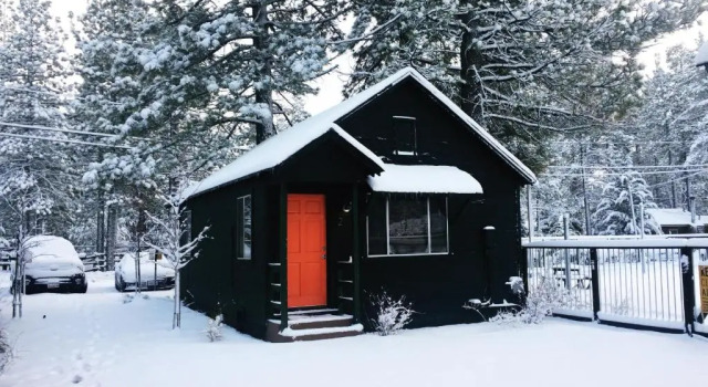Студия Noon Lodge