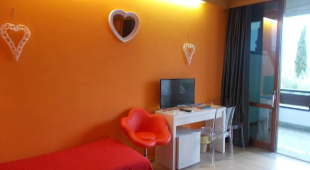 Семейный номер Standard с видом на озеро Hotel Laura Christina