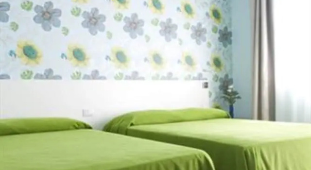 Четырёхместный номер Standard Key Hotel