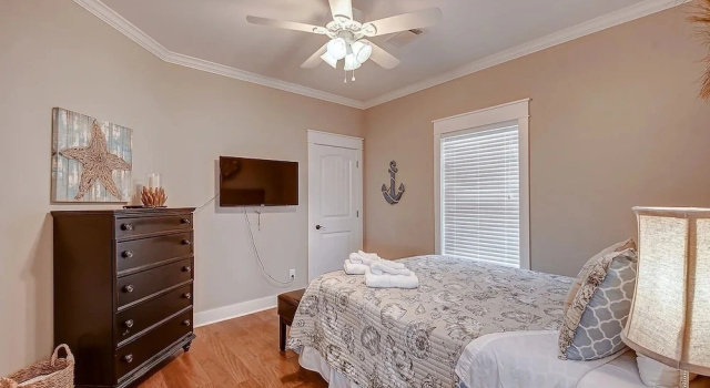 Коттедж Once Upon A Tide 4 Bedroom Home