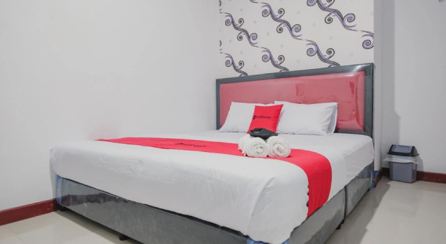 RedDoorz near Nagoya Hill Batam 4, Réserver Hôtel Batu Ampar Batam