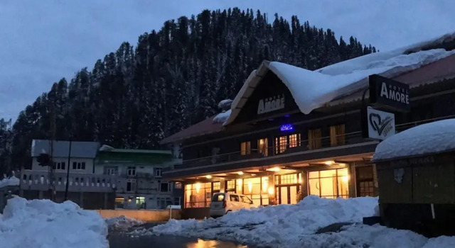 Amore Hotel Nathiagali, Book Hotel Hotels in Punjab Region with Parking, Parking