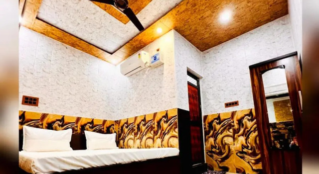 Hotel Raghunandan Inn