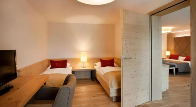 Семейный номер Standard с балконом Almwellness Hotel Pierer