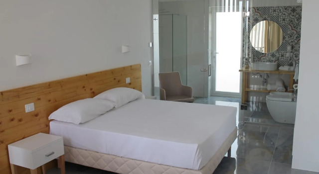 Jonium Hotel, Varaa Hotelli Pulsano Salento, lähellä Pulsano Marina