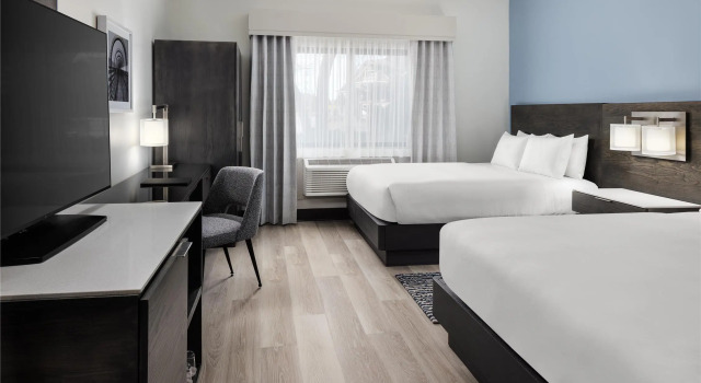 Standard Vierer Zimmer DoubleTree by Hilton Racine Harbourwalk