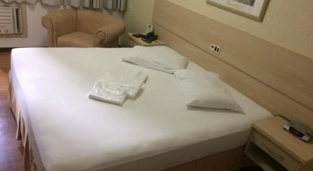 Двухместный номер Standard Inter Plaza Hotel