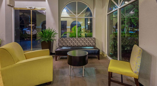 La Quinta Inn & Suites by Wyndham Miami Lakes