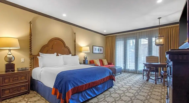 Люкс Andalusian Presidential с 2 спальнями Omni Scottsdale Resort & Spa at Montelucia