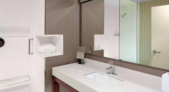 Номер Standard Courtyard by Marriott St. Louis West County
