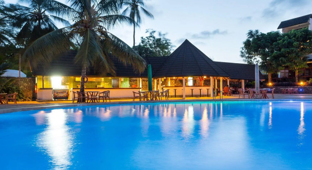 Двухместный номер Superior Travellers Beach Hotel & SPA