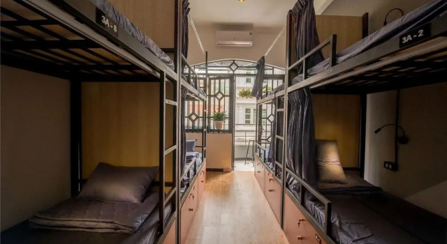 The Like Hostel & Cafe, Забронировать Хостел Хостелы Хошимина, рядом с Nowzone Fashion Mall, Хостел