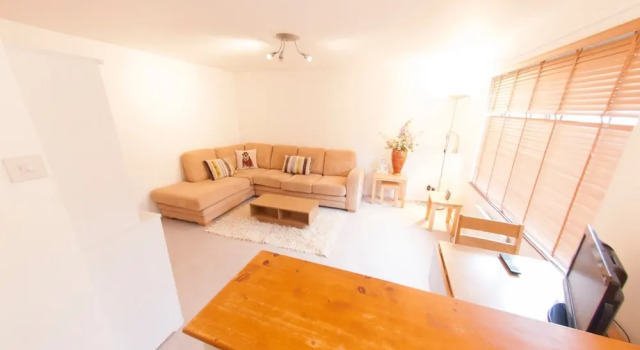 Cozy 1-bed Flat for 2 in Chelsea, Забронировать Отель Отели Англии 3 звезды, 3*
