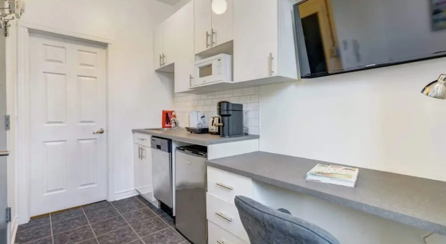 Апартаменты Chez Mont Royal Apartments