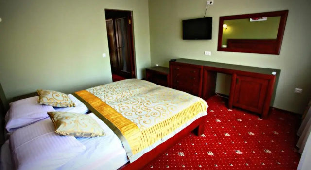Dvorik Leva, Prenota Hotel Truskavec' 