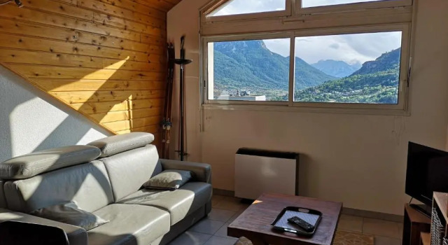 Agréable T3 mezzanine jusqu'à 5 personnes, Rezervasyon Daire Briancon Serre Chevalier
