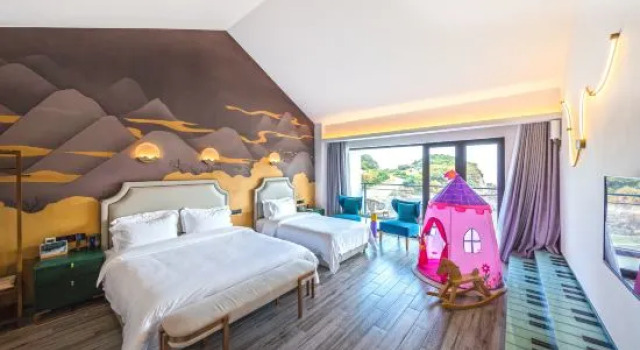 Семейный люкс с видом на море Zhoushan Langli Baisha Resort Hotel