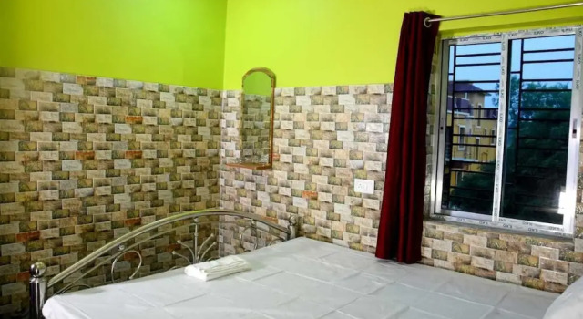 Двухместный номер Economy с балконом Resort Neel Nirjan !! Best Family Couple friendly family Resort
