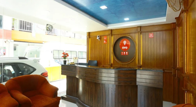 OYO 12759 Hotel Lumino