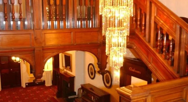 The Whitehall Hotel, Rezervați Hotel Darwen Lancashire