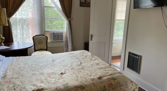 Номер Economy Kenoza Lake View Manor