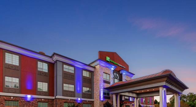 Holiday Inn Express and Suites Henderson by IHG, Prenota Hotel Henderson Texas