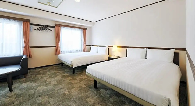 Номер Deluxe Toyoko Inn Osaka Itami Airport