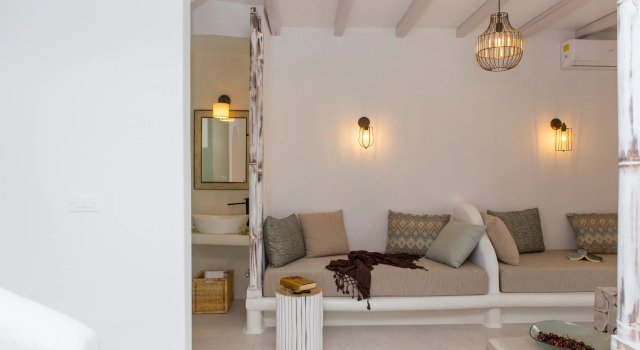 Naxian Lounge Villas